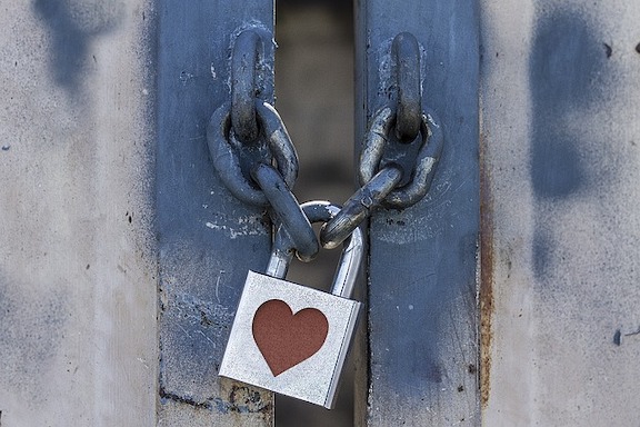 closed heart, locked heart